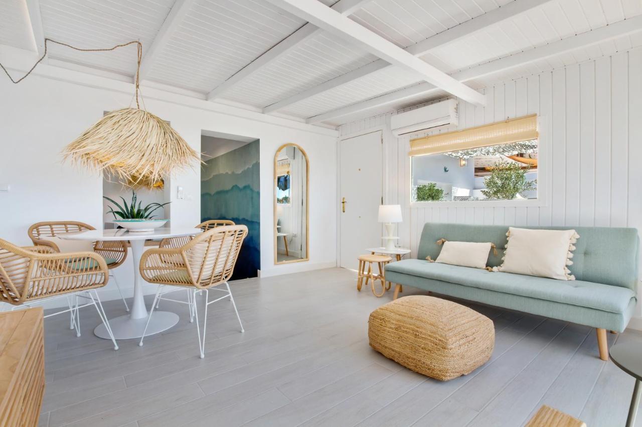 Casa De La Playa. Beach House With Magnificent Sea Malaga Luaran gambar